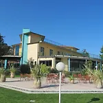 Aquarium *